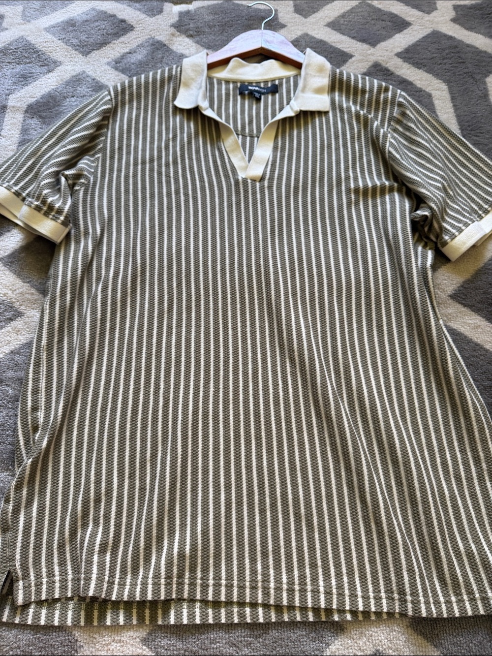 Men’s XXL green striped knit polo